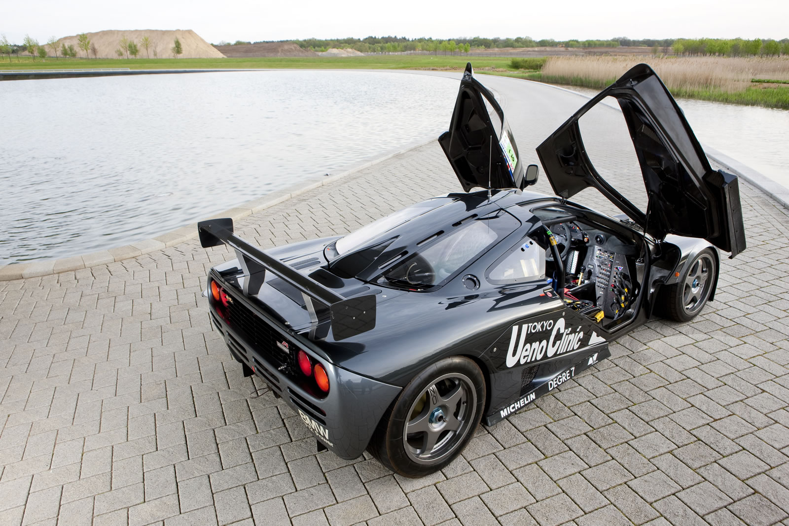 Racing The Mclaren F1 Road Car