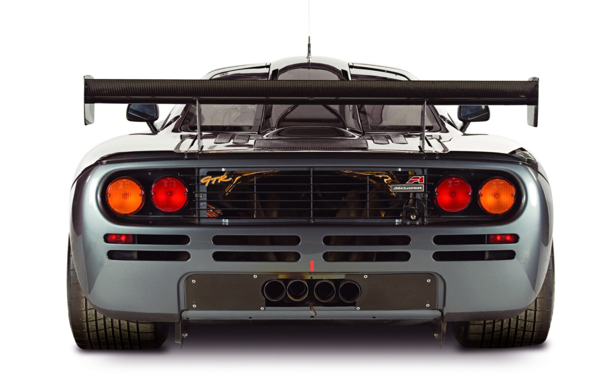 1995 McLaren F1 GTR race car 01