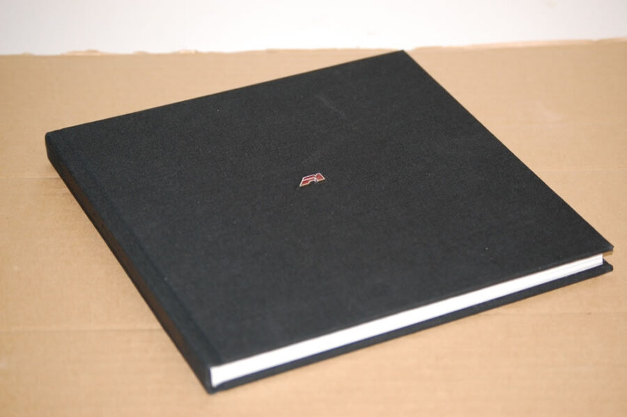 McLaren F1 owners manual 03