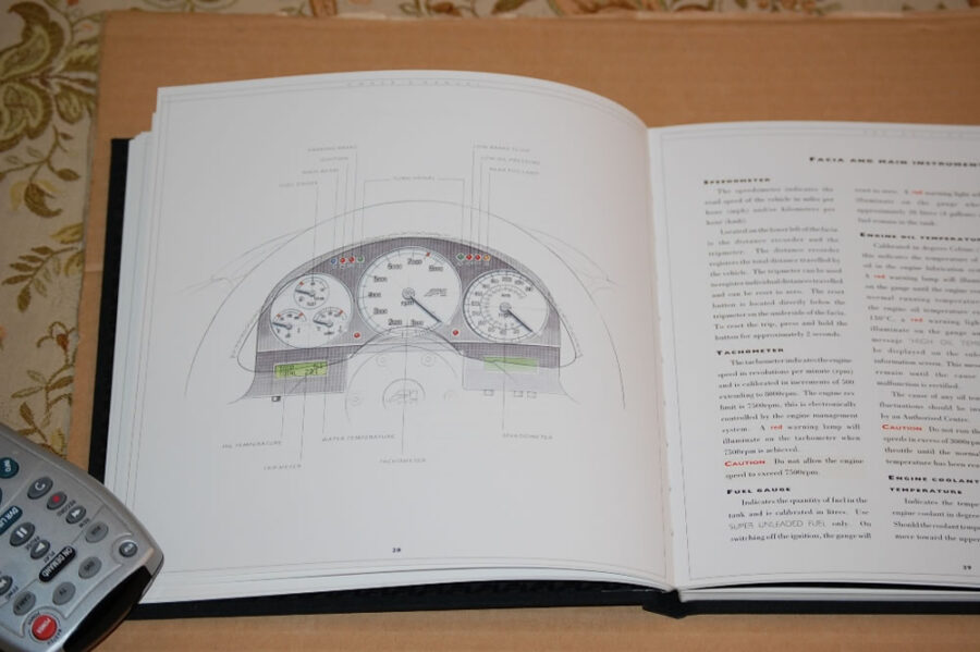 McLaren F1 owners manual 07
