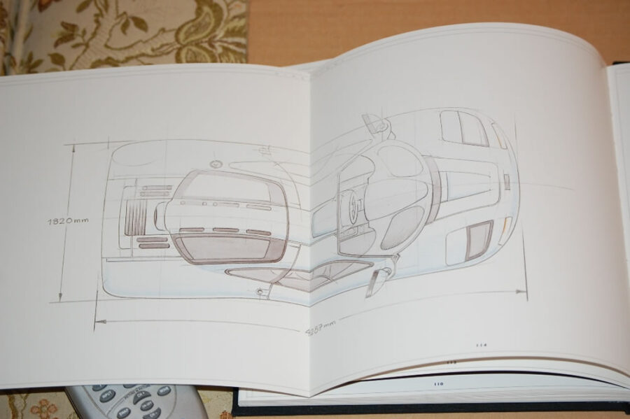 McLaren F1 owners manual 02