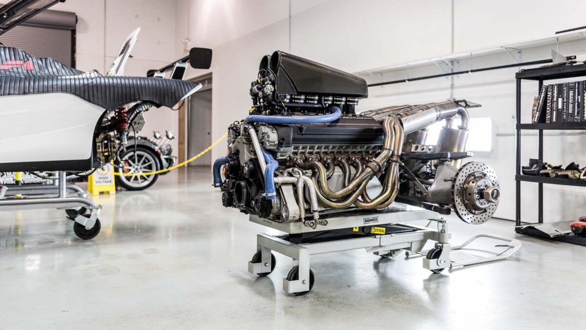 McLaren F1 Service Center North America 14