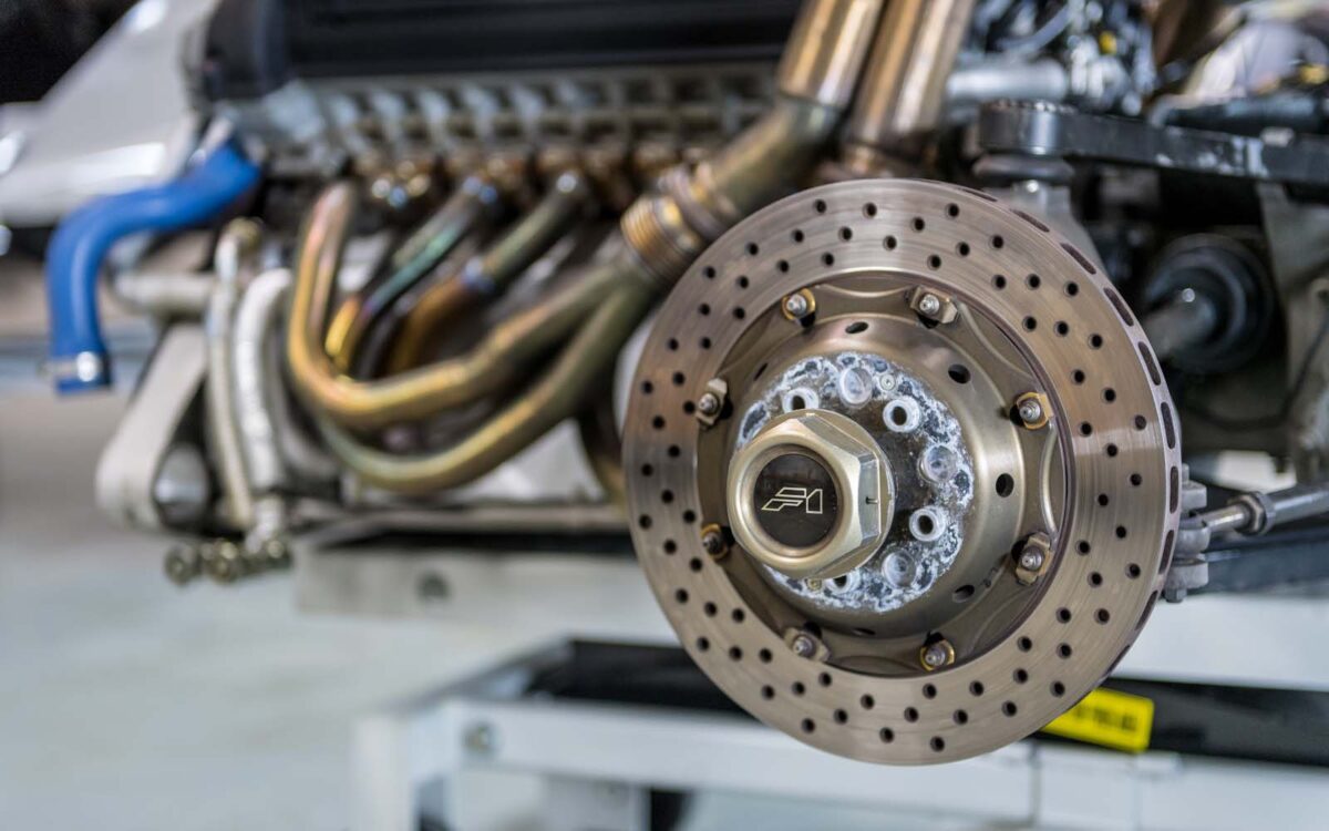 McLaren F1 Service Center North America 13