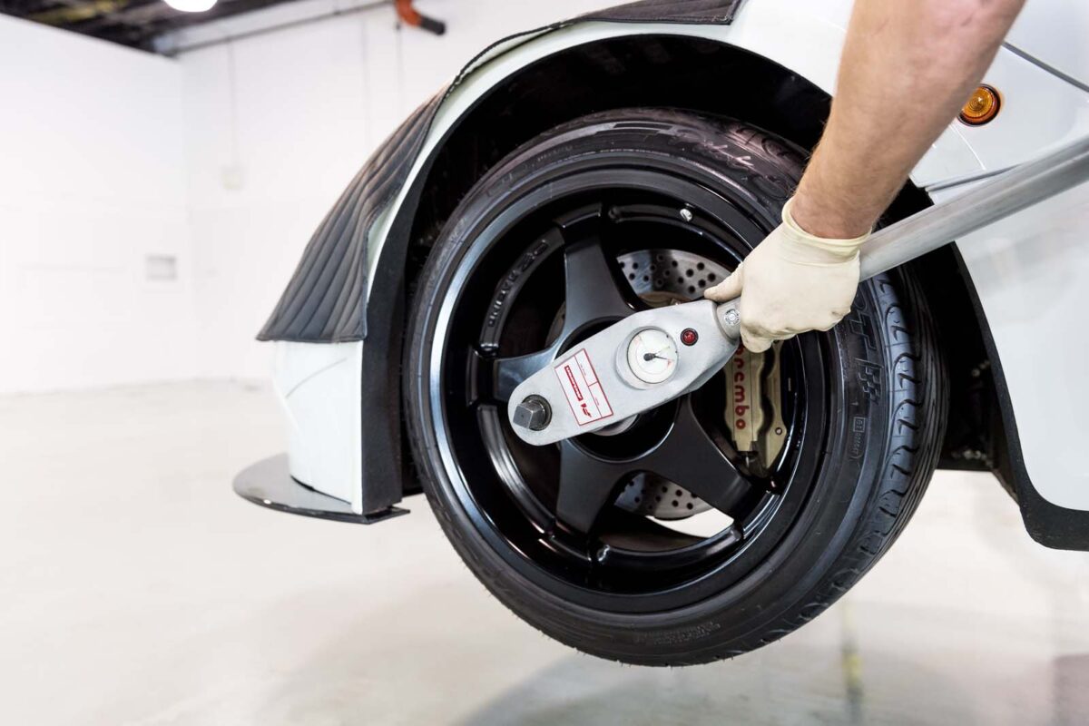 McLaren F1 Service Center North America 10