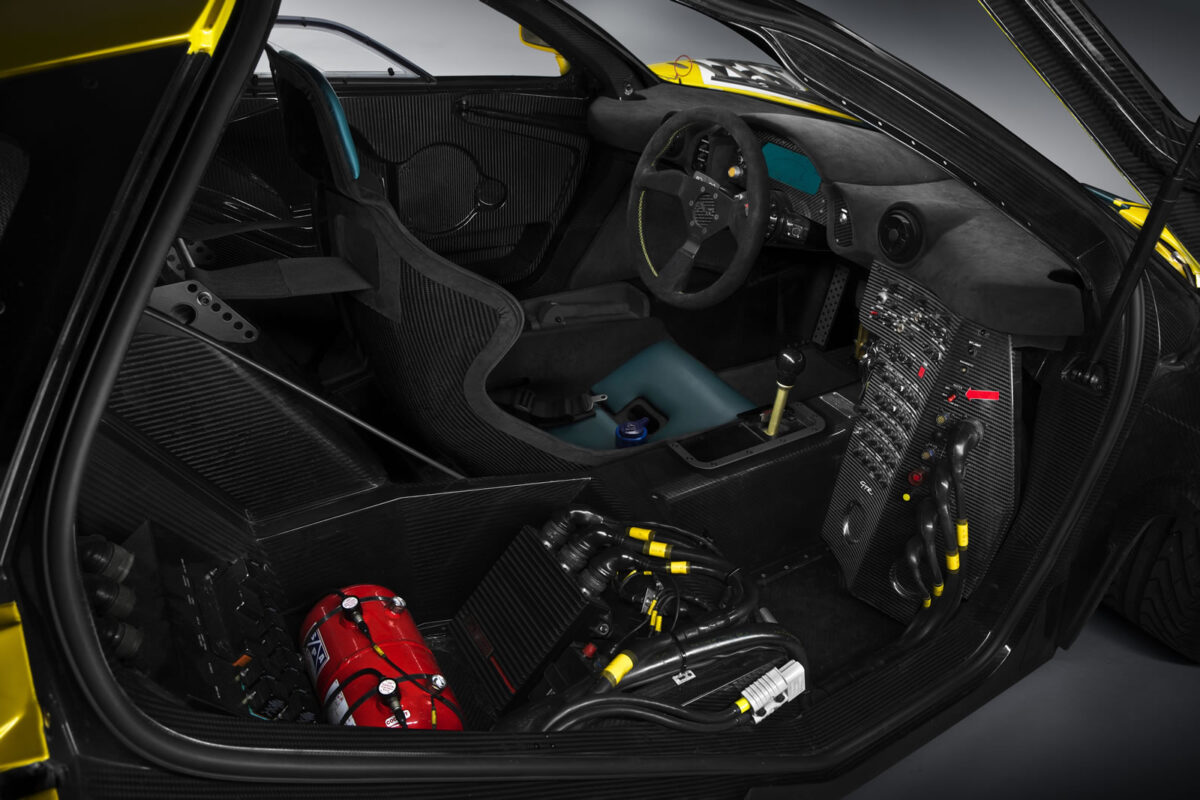 Harrods McLaren GTRs 01
