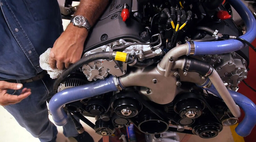 McLaren F1 engine extraction with Jay Leno 18