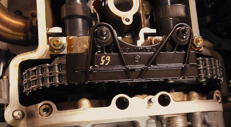 McLaren F1 engine extraction with Jay Leno 05