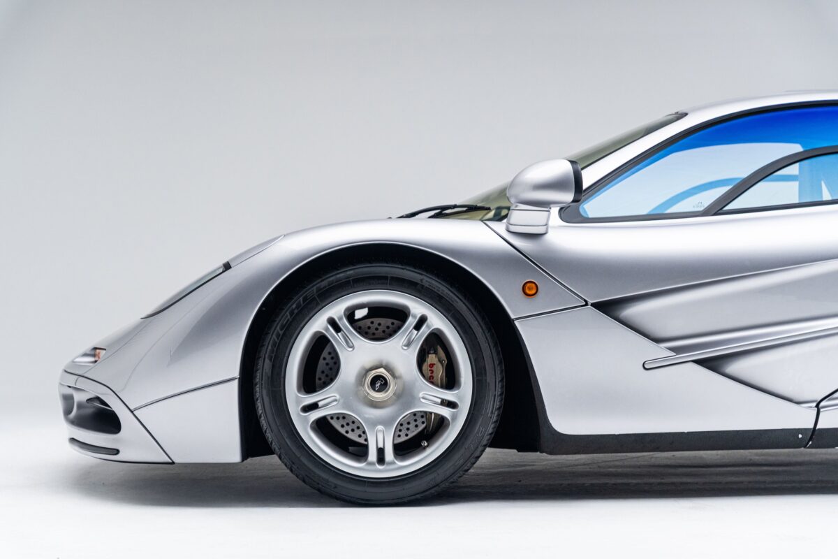 1995 McLaren F1 silver 18