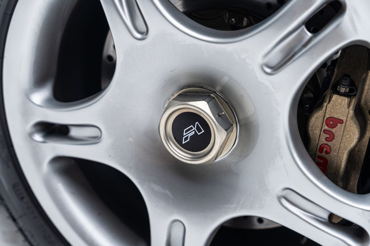 1995 McLaren F1 silver 07