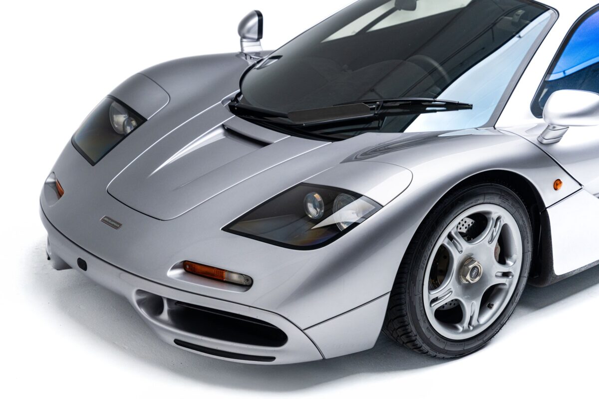 1995 McLaren F1 silver 16