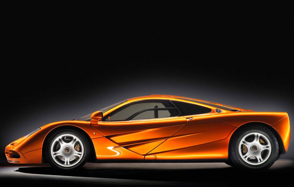 1992 McLaren F1 road car press release image 05