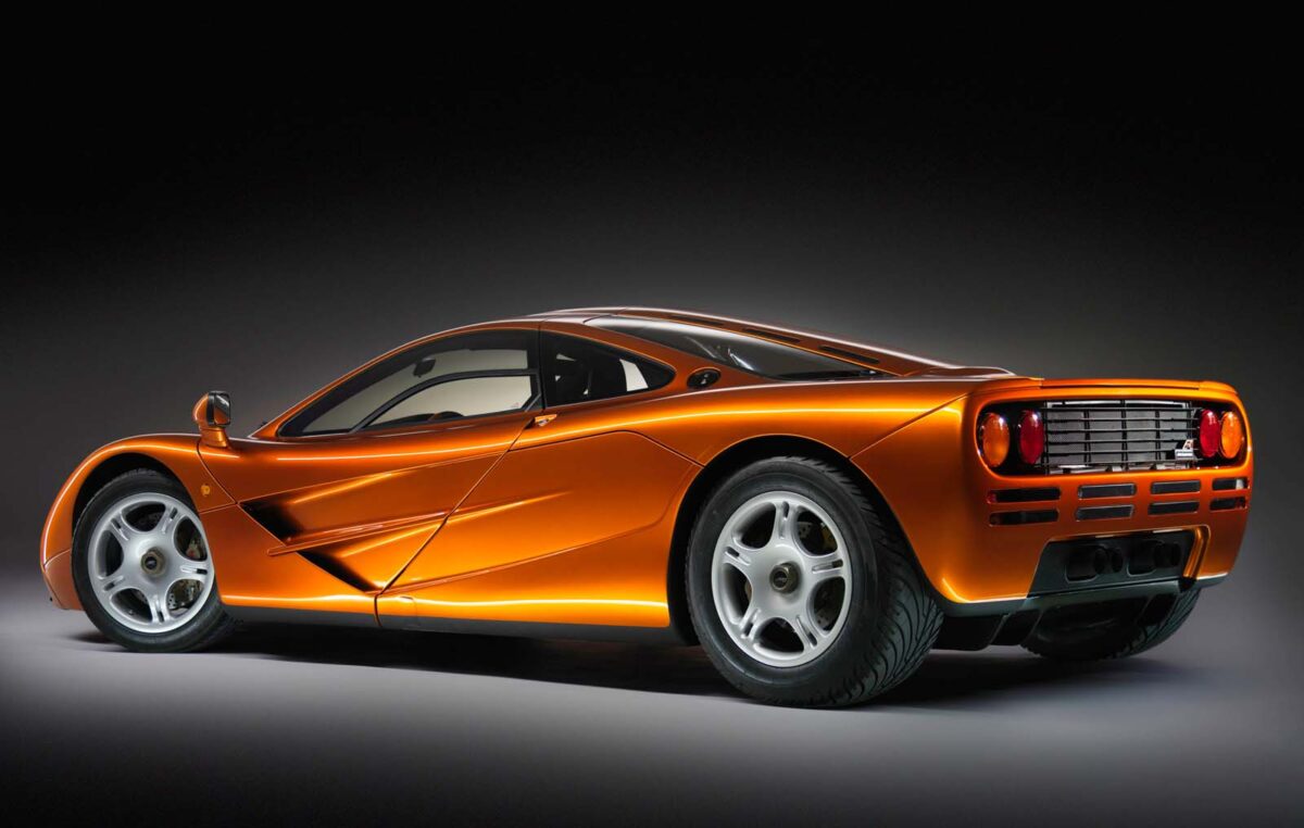 1992 McLaren F1 road car press release image 04
