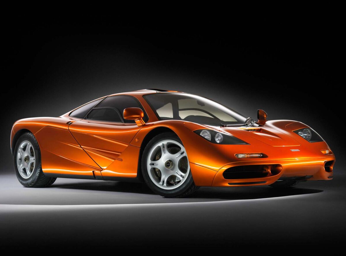 1992 McLaren F1 road car press release image 02